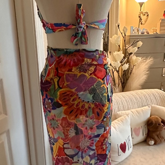 Bleu by Rod Beattie - Picture 8 of 9